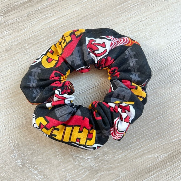 KC Chiefs Scrunchie - Picture 2 of 2